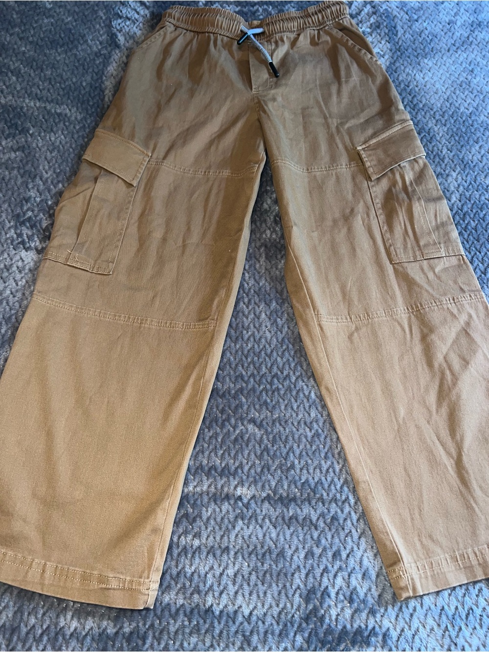 Boys Casual Khaki Cargo Pants, size 8